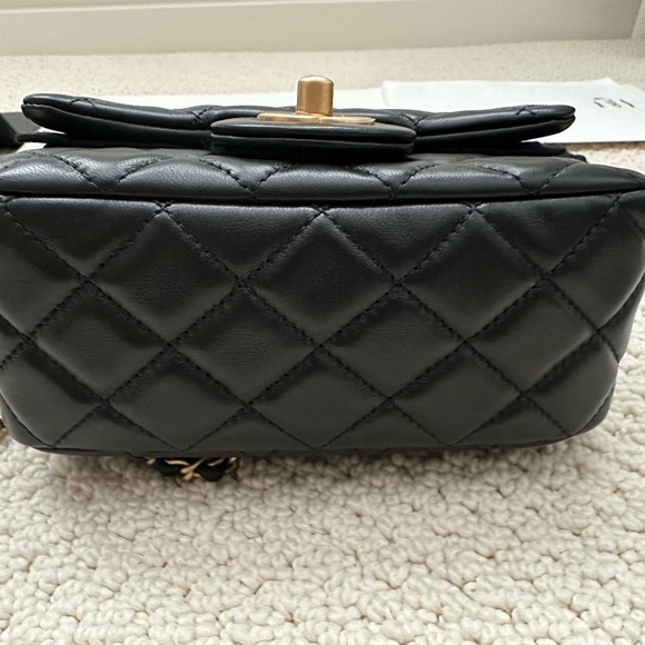 Brand new with tag 22C CHANEL pearl crush mini square black with gold ball - Picture 8 of 9